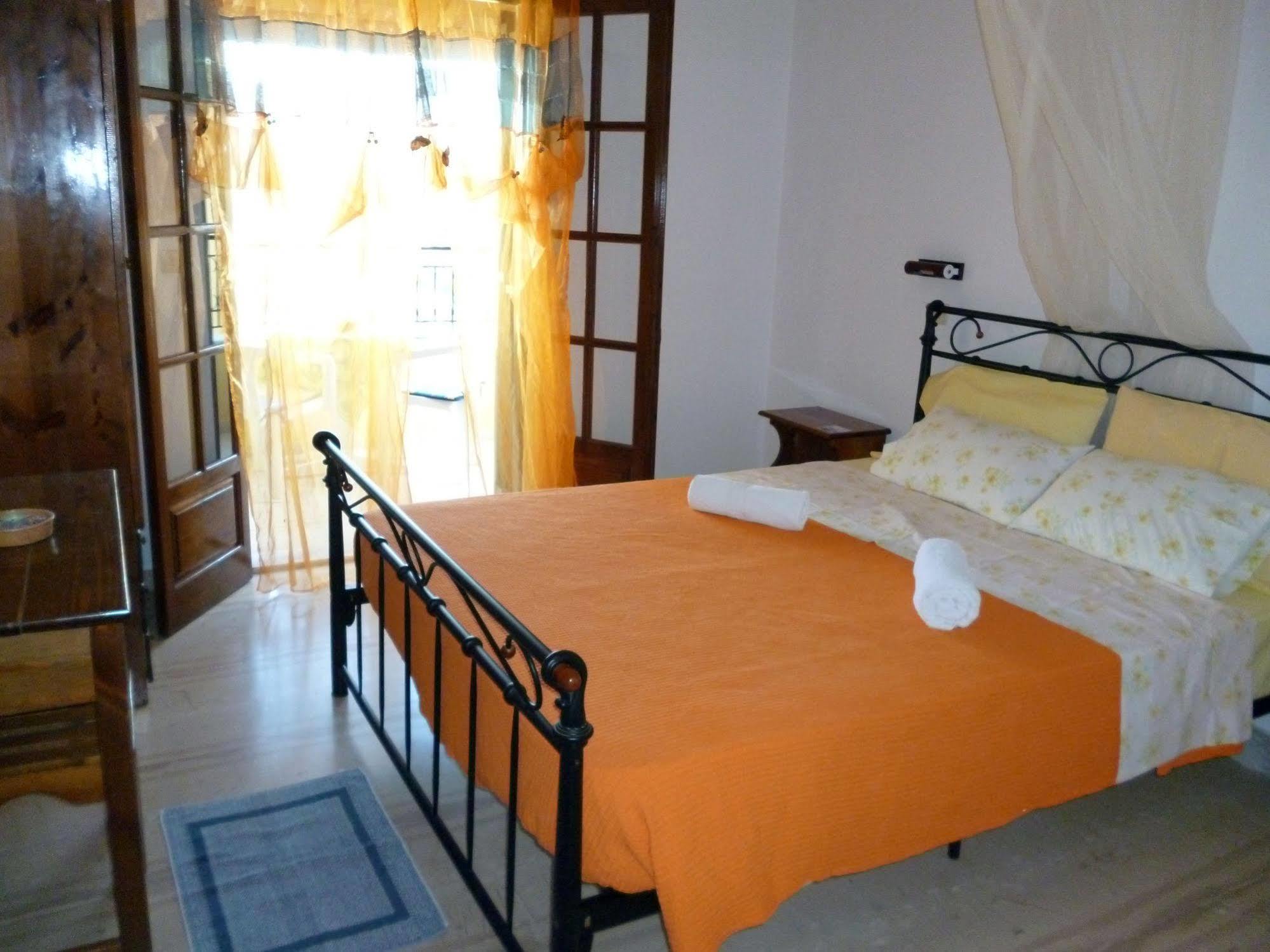 Villa Helen Arillas  Bagian luar foto